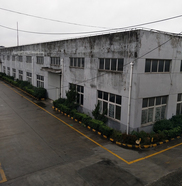 G1752 嘉定區(qū)外岡鎮(zhèn)朱戴路 單層標(biāo)準(zhǔn)廠房倉庫1600平方米出租 配辦公和宿舍