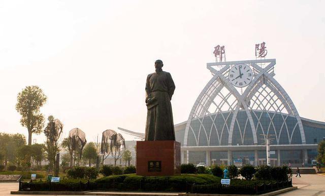 湖南邵陽名列前茅的三大高中有爭(zhēng)議？2020年高考成績(jī)說話！