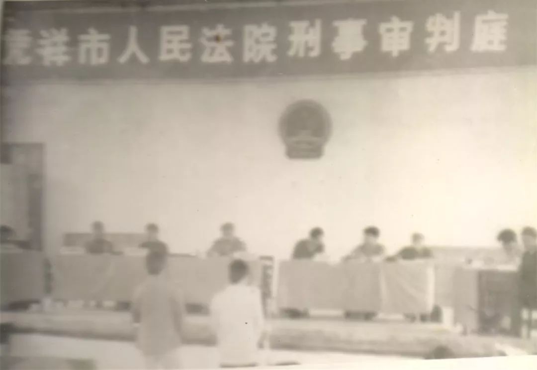 憑祥 【點(diǎn)贊祖國(guó)】70年國(guó)門(mén)法院記憶我們的昨天、今天和明天！
