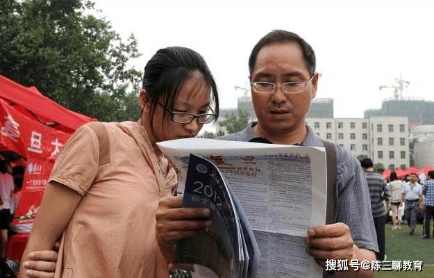 小心！江西這7所大學(xué)害人不淺*********一文不值各位家長注意了