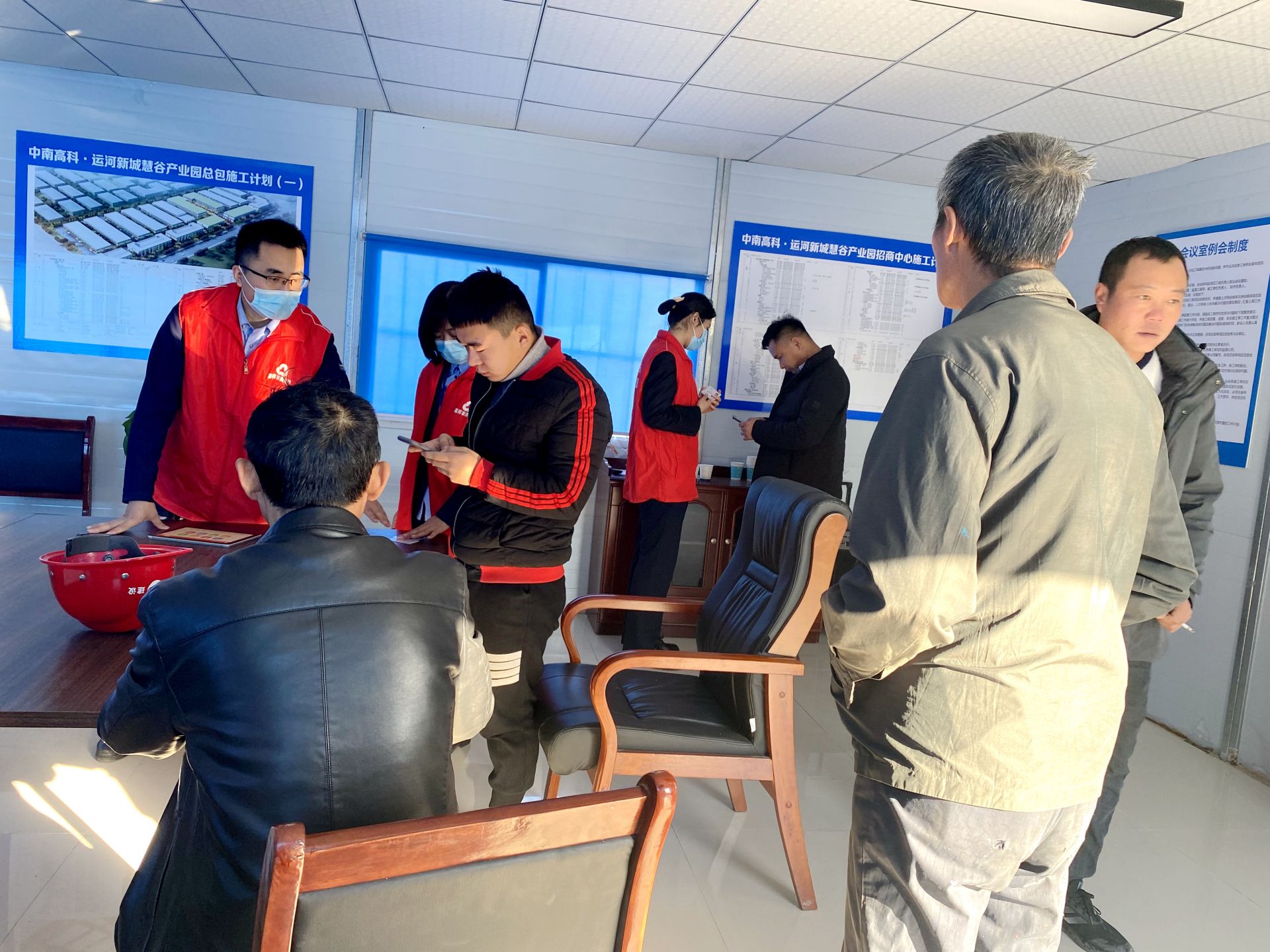 嘉祥農(nóng)商銀行創(chuàng)新服務(wù)方式 將銀行“搬進(jìn)”工地
